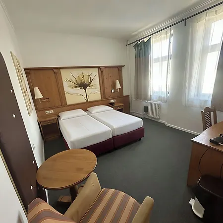 Branik Hotel 4*