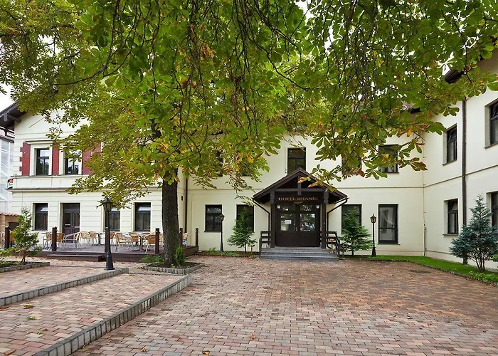 Branik Hotel 3*